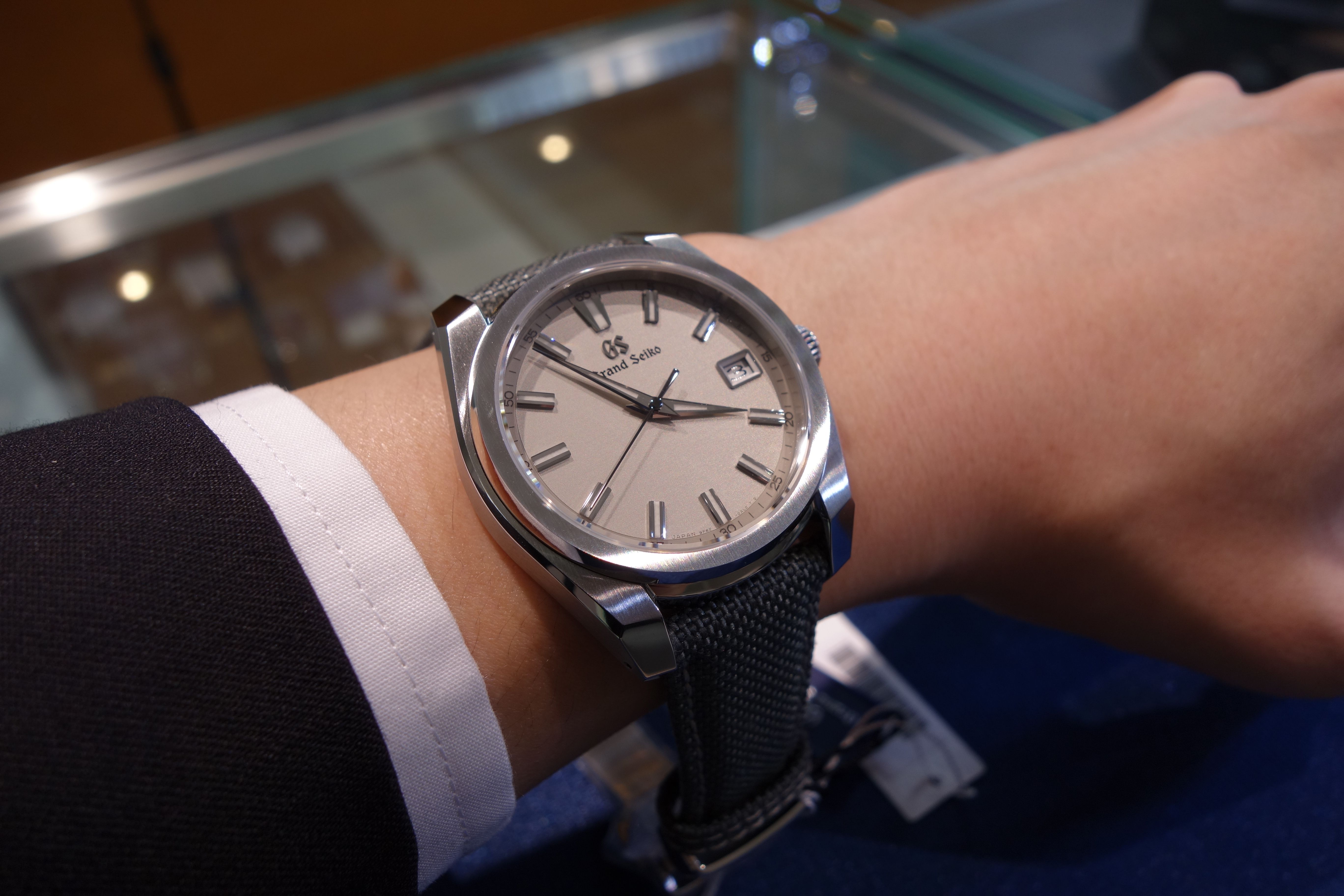 GRAND SEIKO SBGV245 腕時計のNEEL横浜ランドマークタワー店