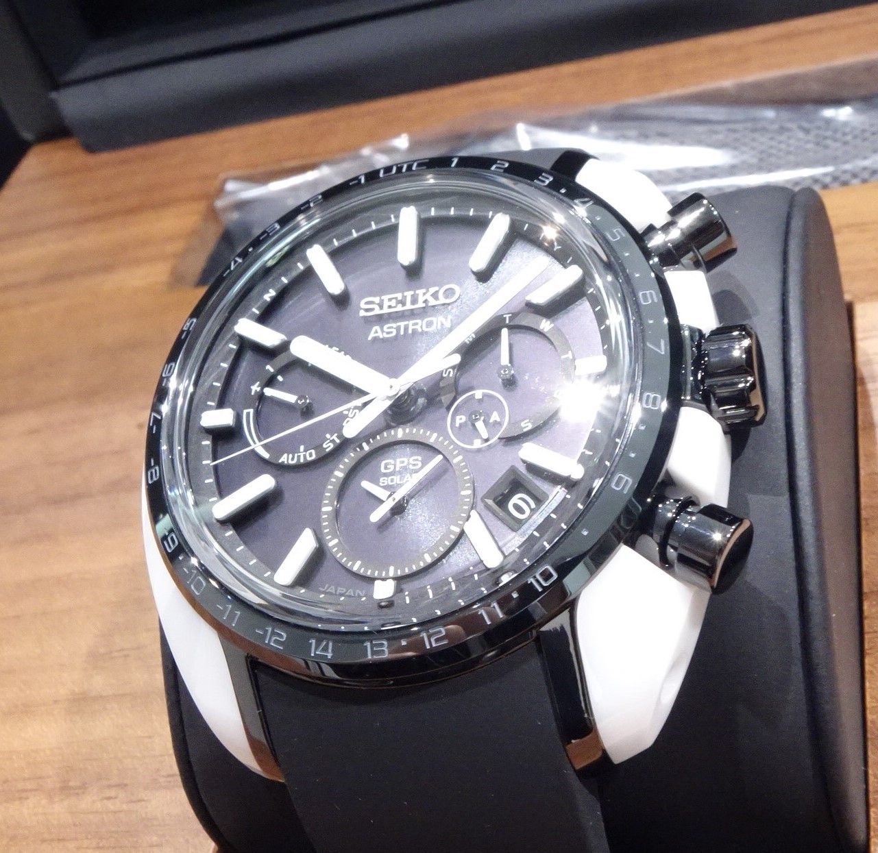 ASTRON Revolution Line HONDA e Limited Edition 「SBXC075」
