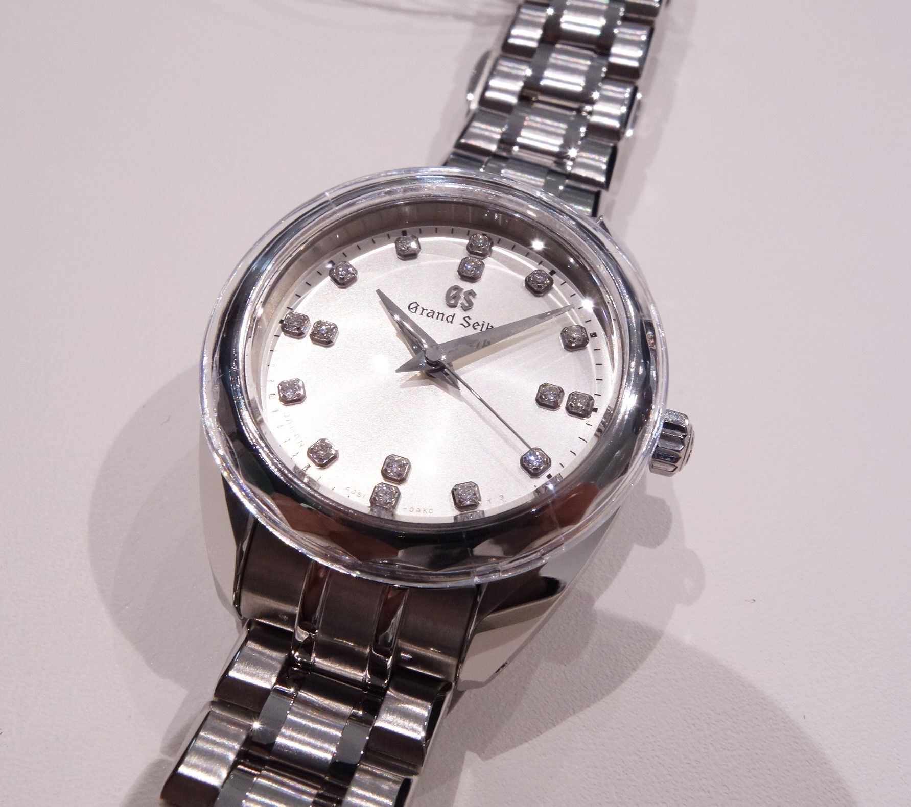 Grand Seiko Elegance Collection マスターショップ以上限定モデル「STGF329」