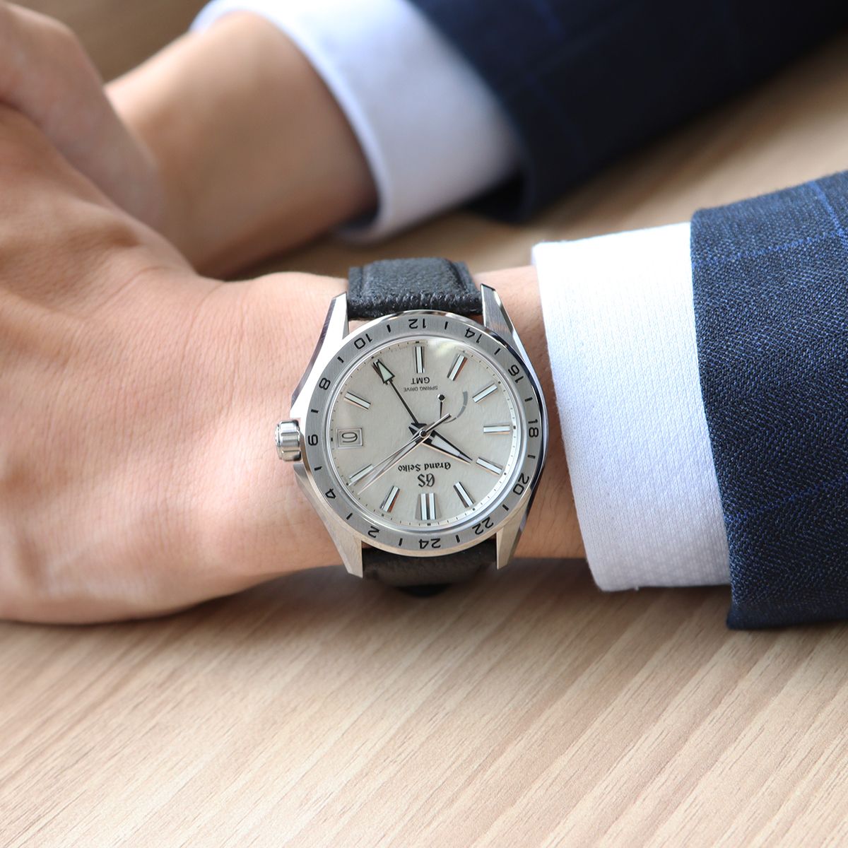 【姫路黒桟革】×【Grand Seiko SBGA285】